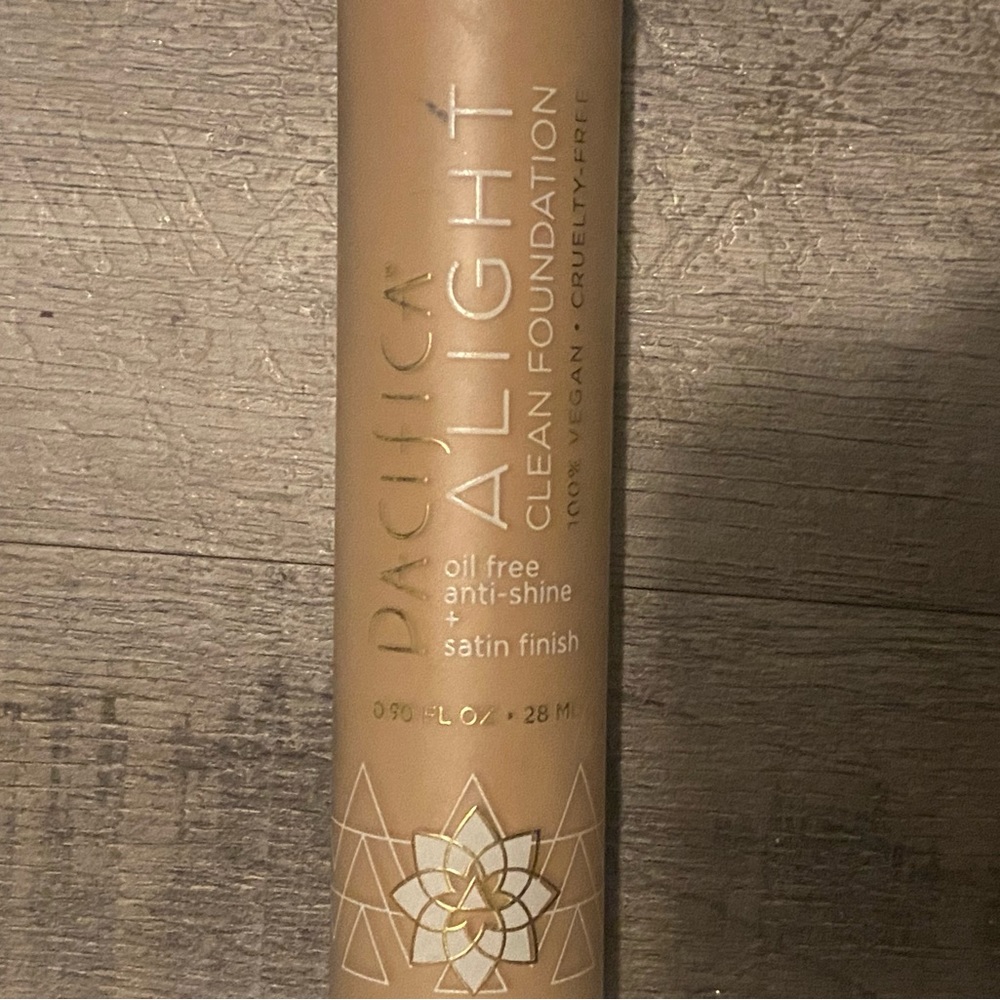 Pacifica brand a light clean foundation oil free anti-shine satin finish